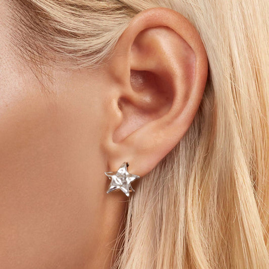 Gnoce Pleated Textured Star Stud Earrings_4