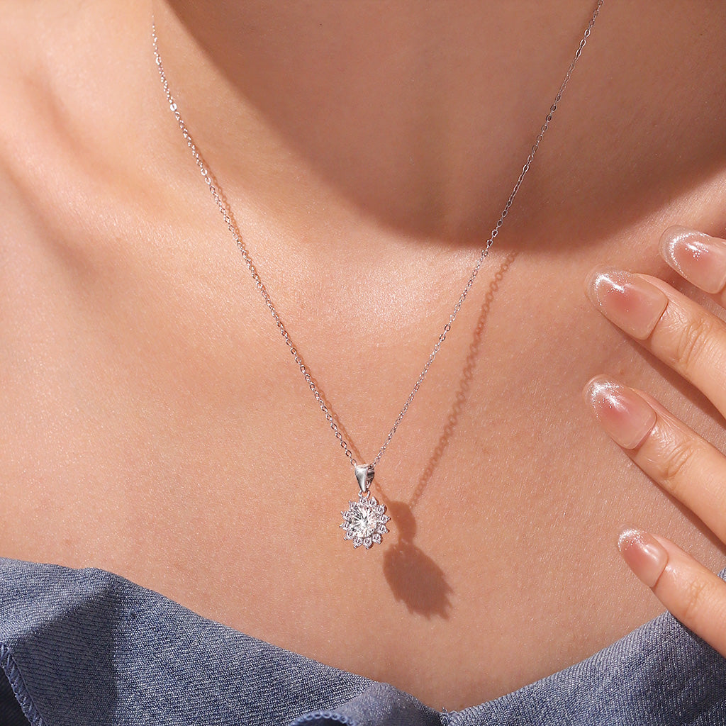 Gnoce Moissanite Sunflower Necklace Platinum-plated Silver Blend_6