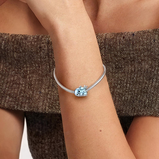 Gnoce Mother's Day Seal Embraces Baby Stopper Charm_2