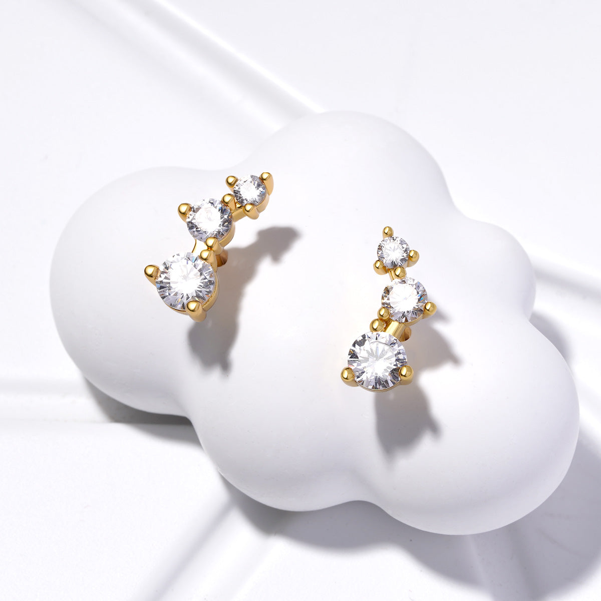 Gnoce Three Stone Stud Earrings_4