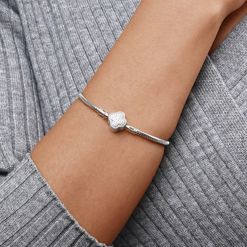 Gnoce Sparkling Lucky Clover Basic Snake Chain Bracelet_5