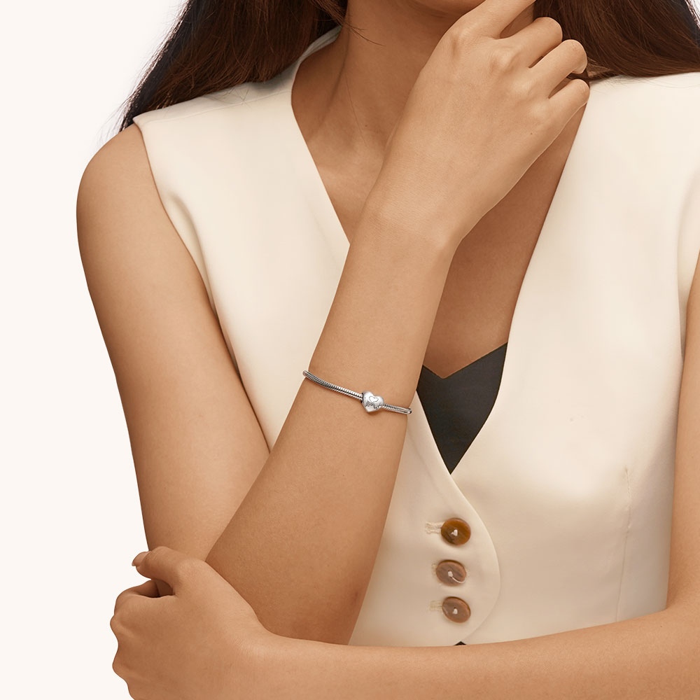 Gnoce "Friends Are Family We Choose" Love Heart Charm_4