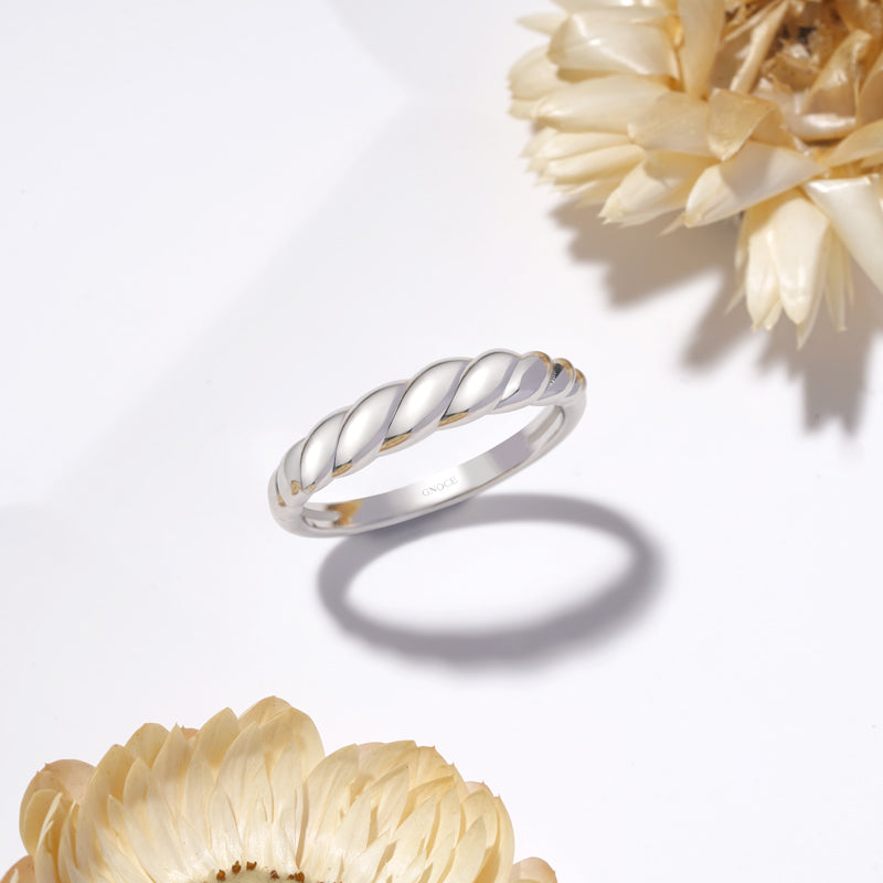 Gnoce Classic Croissant Dome Ring_3