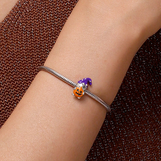 Gnoce Halloween Gnome Holding Pumpkin Charm_5