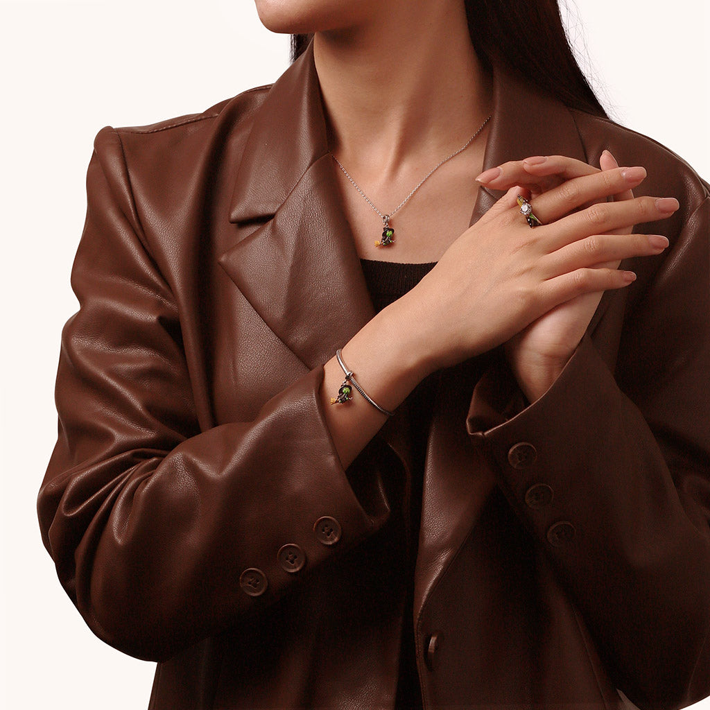 Gnoce Wicked Elphaba on Broom Flying Pendant Dangle Charm_5