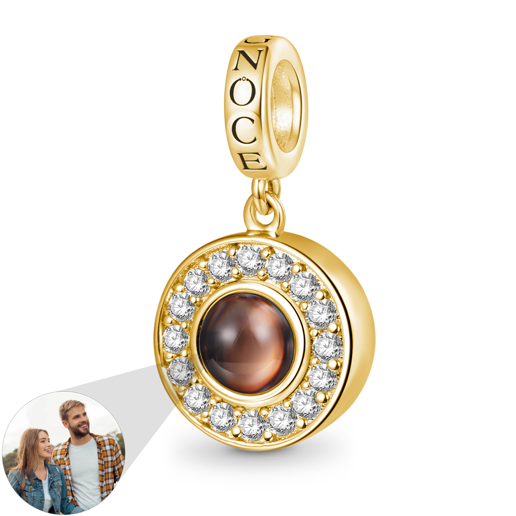 Gnoce Projection Photo Charm_1