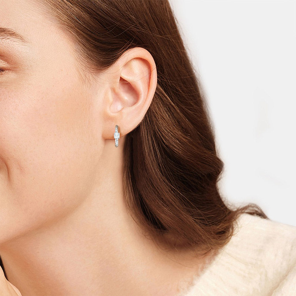 Gnoce Twisted C-hoop Earrings Platinum-plated Silver Blend_5