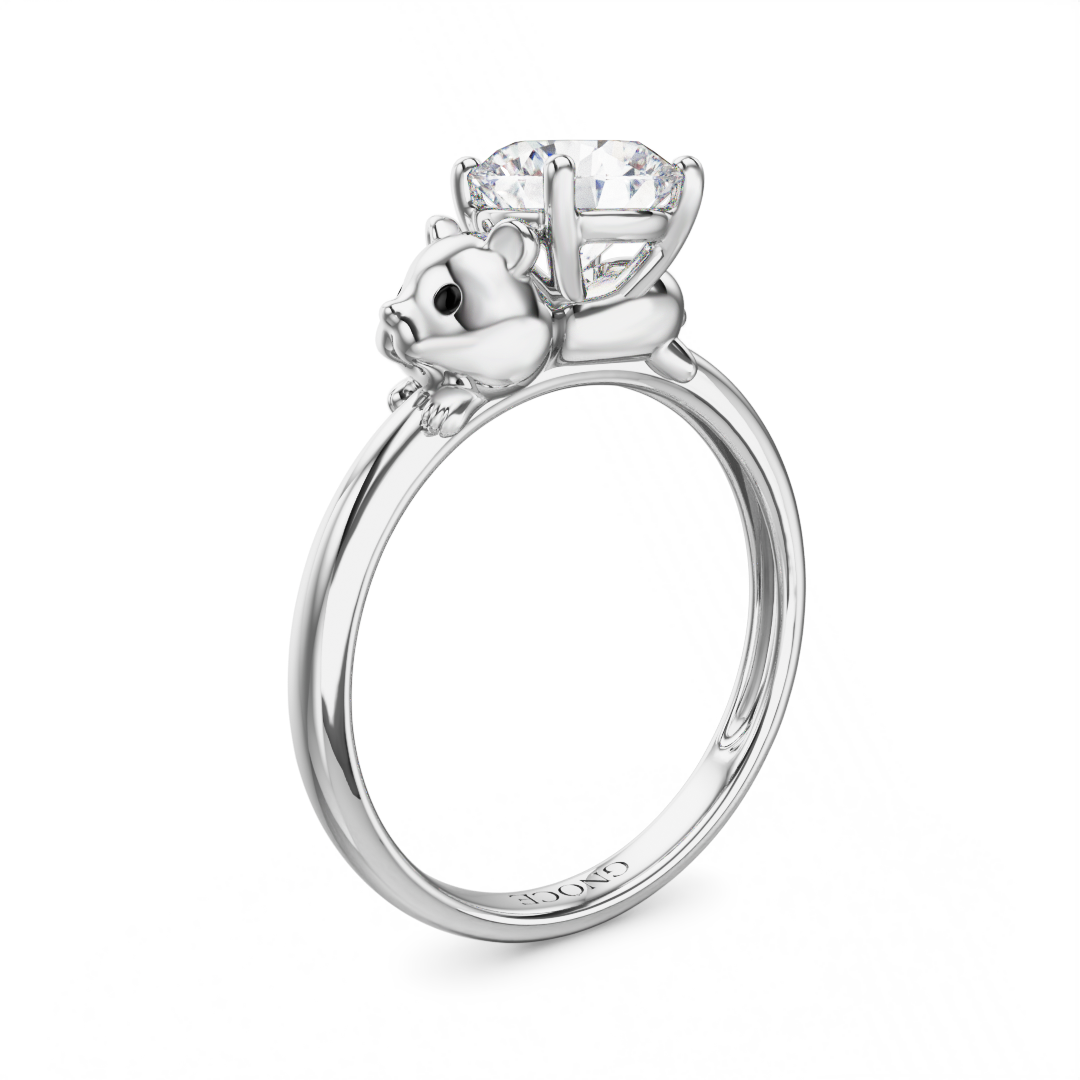 Gnoce Hamster Embraces Moissanite Round Cut Ring_1