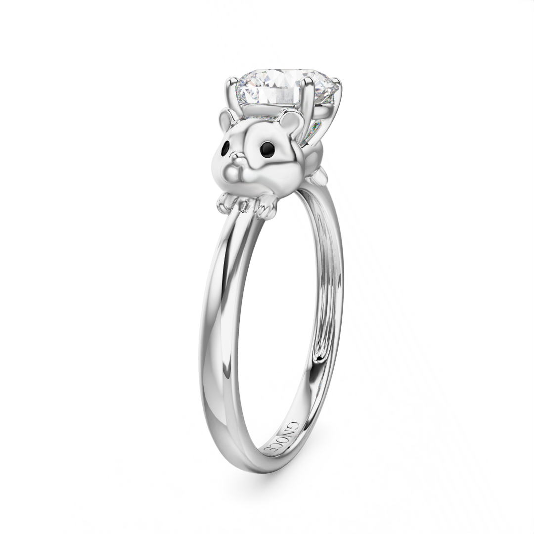 Gnoce Hamster Embraces Moissanite Round Cut Ring_4