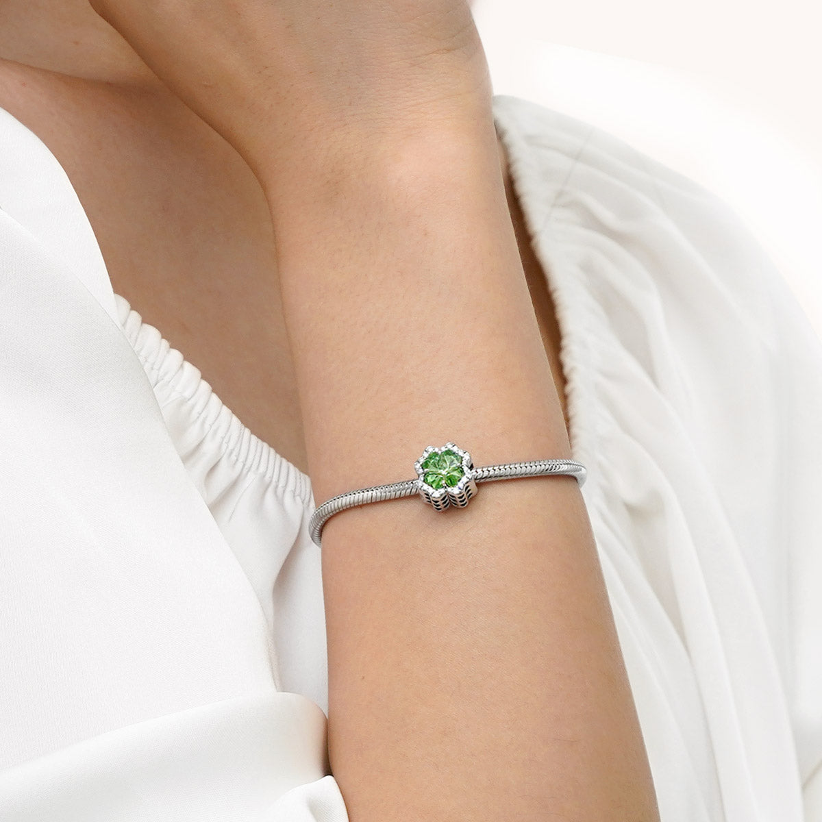 Gnoce Lucky Green Four-leaf Clover Charm_4