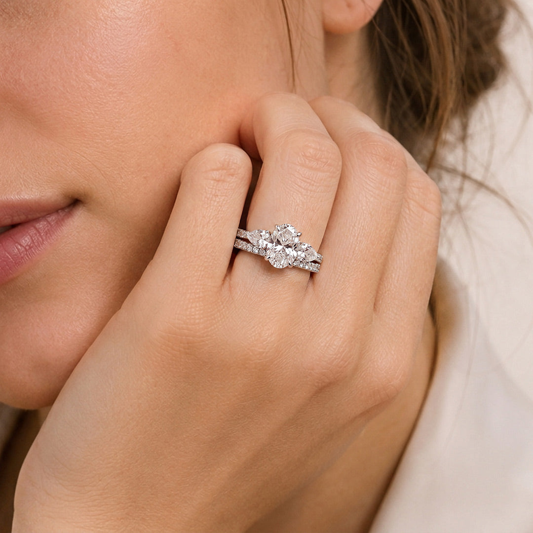 Gnoce Oval Cut Moissanite Engagement Ring Set  Platinum-plated Silver Blend_2